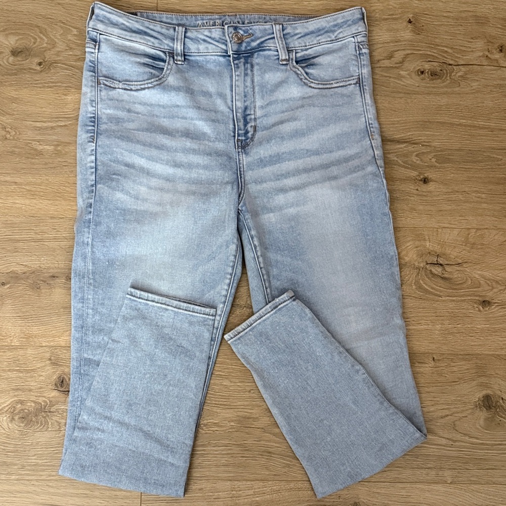 Light Wash Skinny Jeans
